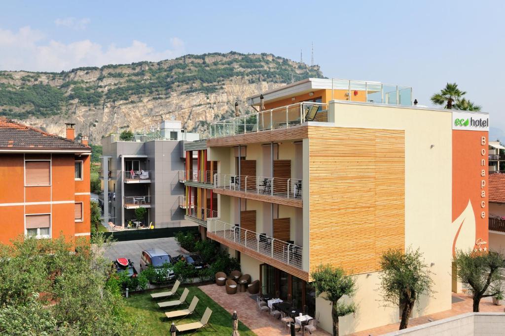 Eco Hotel Bonapace Torbole Sul Garda Exterior photo