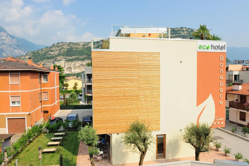 Eco Hotel Bonapace Torbole Sul Garda Exterior photo